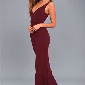 LULU’S | Burgundy Maxi Dress | Cocktail | Wedding | Datenight